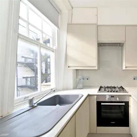 Image 3 - 108 Wigmore Street, East Marylebone, London, W1U 3RB, United Kingdom - Apartment for sale