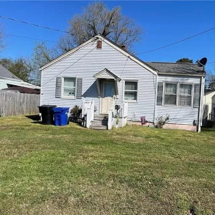 Buy this 2 bed house on 2616 Barclay Avenue in Portsmouth, VA 23702