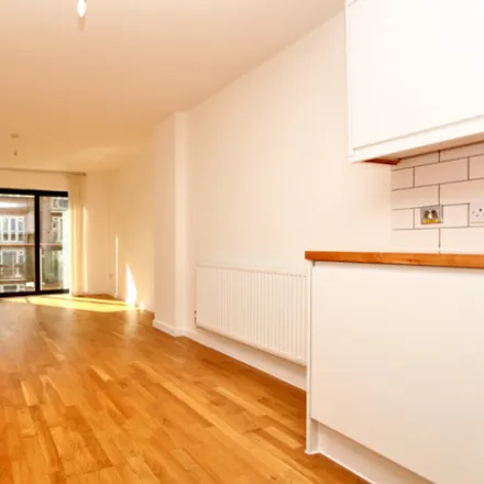Rent this 2 bed room on The White Hart in 69 Stoke Newington High Street, London