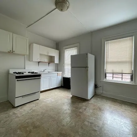 Image 4 - 10 Emory Street, Jersey City, NJ 07304, USA - Apartment for rent
