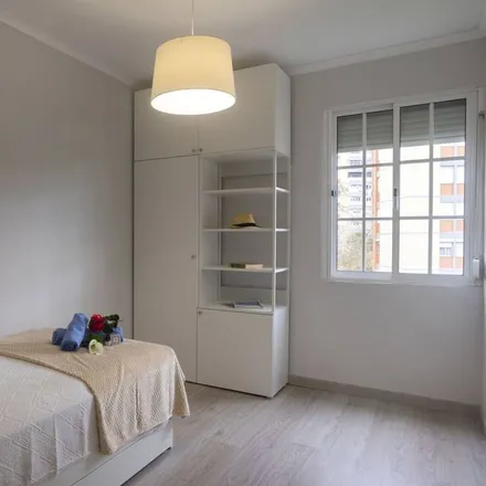 Rent this 3 bed apartment on Cascais Rivieira in Rua José Joaquim de Freitas 244, 2754-522 Cascais