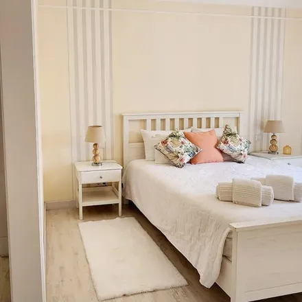 Rent this 5 bed house on 2640-562 Distrito da Guarda