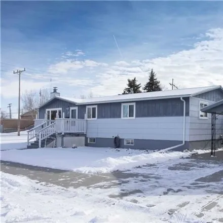 Image 2 - 166 9th Street West, Hardin, MT 59034, USA - House for sale