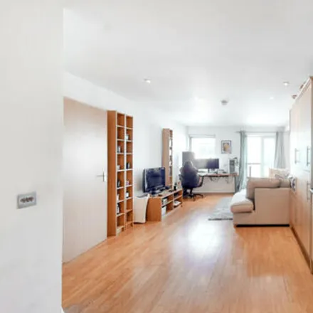 Buy this 1 bed apartment on Slaney Road in London, RM1 3GN