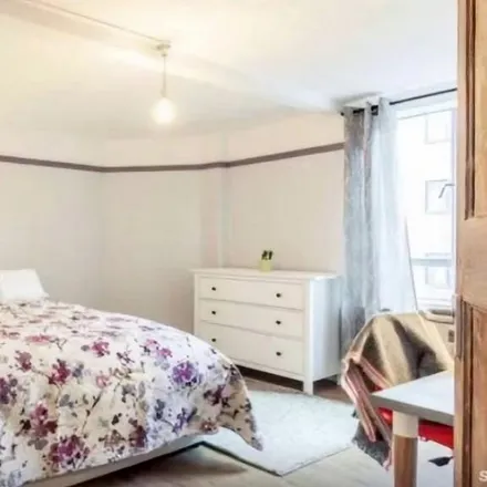 Rent this 4 bed room on Charles Rowan House in Margery Street, Angel