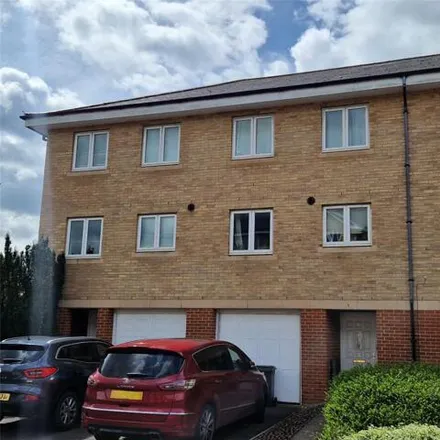 Buy this 4 bed townhouse on Padstow Road in Swindon, SN2 2ED