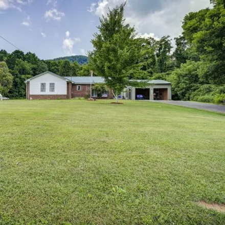 Buy this 5 bed house on 141 Hoyle Fender Rd in Jonesborough, Tennessee