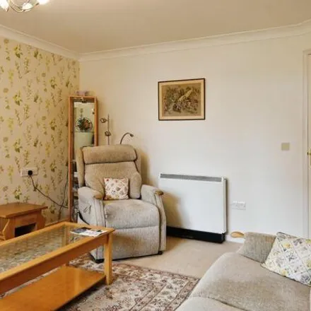 Image 3 - Royal Arch Court, Earlham Road, Norwich, NR2 3RU, United Kingdom - Apartment for sale
