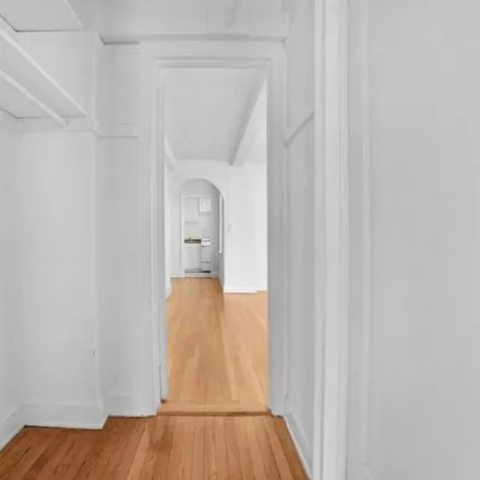 Image 3 - 117 E 77th St Apt 7D, New York, 10075 - Apartment for rent