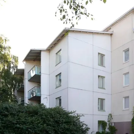 Rent this 2 bed apartment on Koulukuja 20 in 04430 Järvenpää, Finland