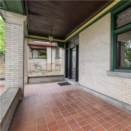 Image 4 - 605 Virginia Avenue Extension, Pittsburgh, PA 15215, USA - House for sale