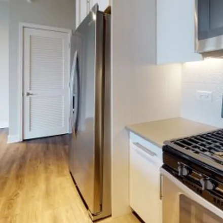 Rent this studio apartment on #911,801 South Financial Place in The Loop, Chicago
