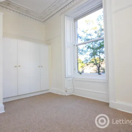 Rent this 1 bed townhouse on 25 Lansdowne Crescent in Queen's Cross, Glasgow