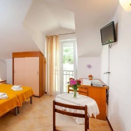 Image 3 - 21322, Croatia - Apartment for rent