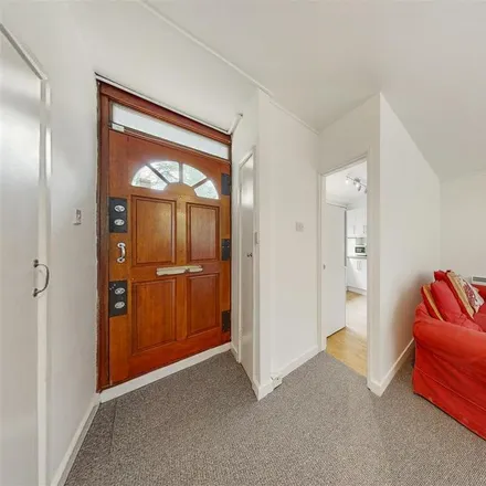 Image 8 - 12 Bradwell Street, London, E1 4DR, United Kingdom - Apartment for rent
