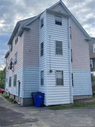 Image 2 - 32 Oakwood Avenue, West Hartford, CT 06119, USA - House for rent