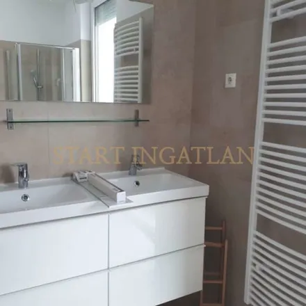 Rent this 3 bed apartment on Budapest in unnamed road, 1025