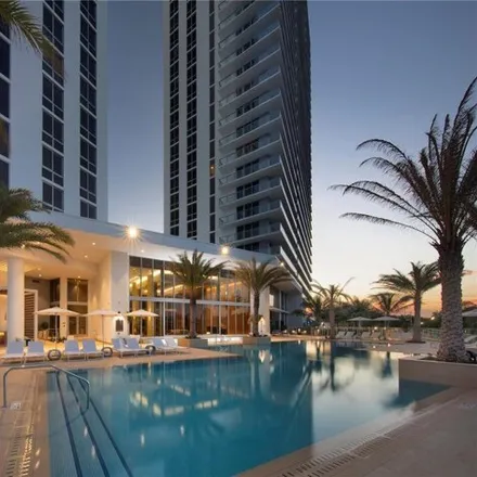 Image 4 - Northeast 165th Terrace, North Miami Beach, FL 33160, USA - Condo for rent