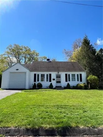 Image 1 - 213 Dix Avenue, Newington, CT 06111, USA - House for sale