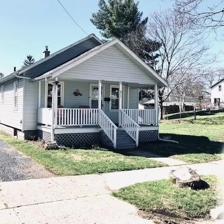 Buy this 2 bed house on 853 James R Street in Jackson, MI 49202