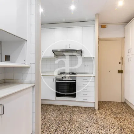 Image 4 - Carrer del Doctor Fleming, 9, 08001 Barcelona, Spain - Apartment for rent