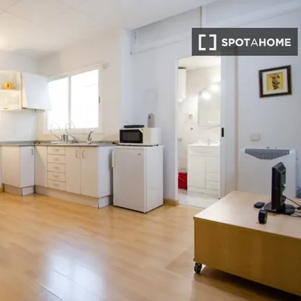 Rent this studio apartment on Carrer de los Castillejos in 280;282, 08001 Barcelona