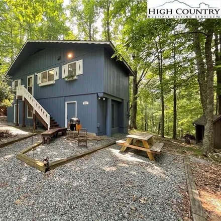 Buy this 5 bed house on 999 Pine Ridge Road in Beech Mountain, Beech Mountain