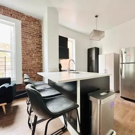 Image 4 - 1308 Prospect Pl, Brooklyn, NY 11213, USA - Room for rent