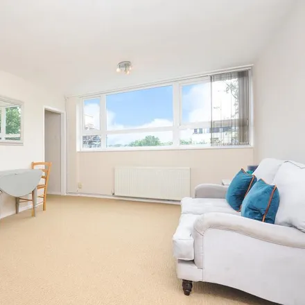 Rent this 2 bed apartment on Robinson Court in Townshend Terrace, London