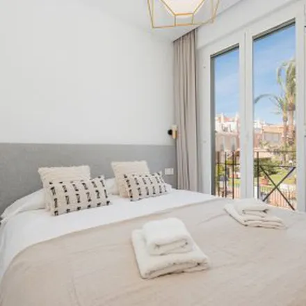 Rent this 3 bed townhouse on Avenida de la Dunas in 29604 Marbella, Spain