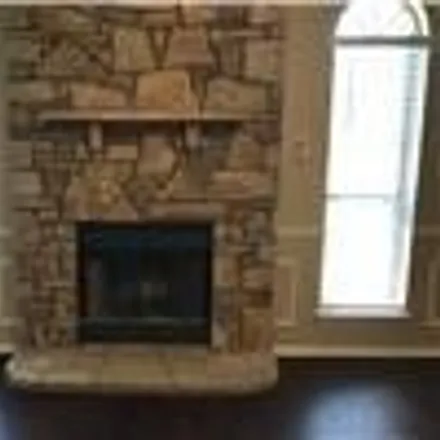 Image 2 - 712 Carette Drive, Fort Worth, TX 76108, USA - House for rent