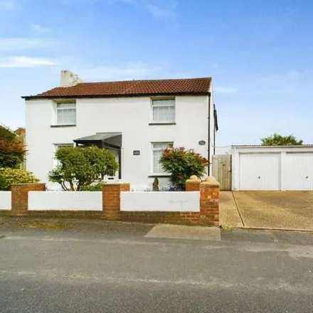 Buy this 3 bed house on St Michael's Walk in Bempton, YO15 1HE