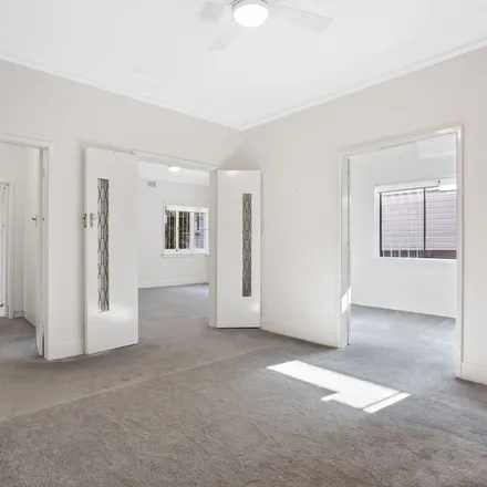 Rent this 3 bed apartment on 18 Llewellyn Street in New Farm QLD 4005, Australia