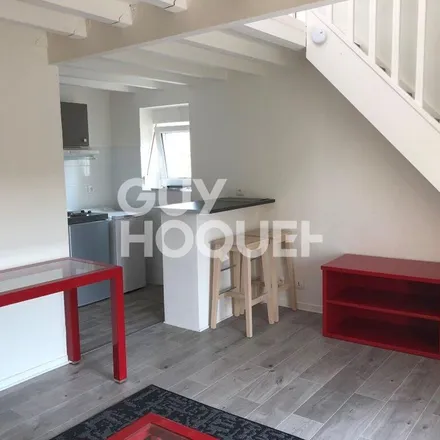 Rent this 2 bed apartment on 15 rue du chèvrefeuille in 78610 Le Perray-en-Yvelines, France