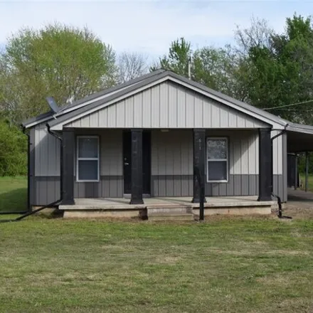 Buy this 3 bed house on 535 North Wineblood Street in Checotah, McIntosh County