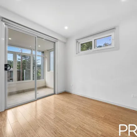 Image 2 - Hodgkinson Crescent, Panania NSW 2213, Australia - Apartment for rent