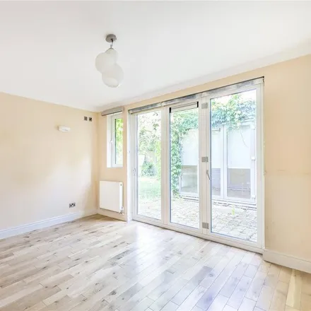 Image 5 - Mapesbury Road, London, NW2 4HU, United Kingdom - House for rent