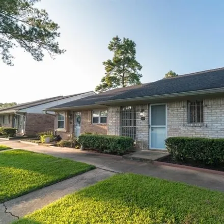 Buy this 2 bed house on 1104 W Tri Oaks Ln Apt 117 in Houston, Texas