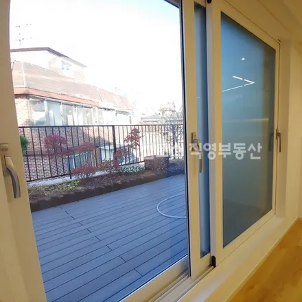 Rent this 3 bed apartment on 서울특별시 서초구 양재동 244-7