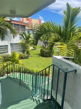 Buy this 2 bed condo on 7-Eleven in 1 West Flagler Street, Miami