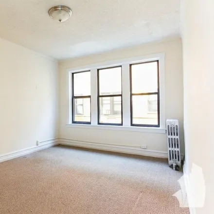 Rent this 1 bed apartment on 1542 North Kedzie Avenue