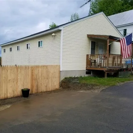 Buy this studio house on 765 Main Street in Readfield, 04355