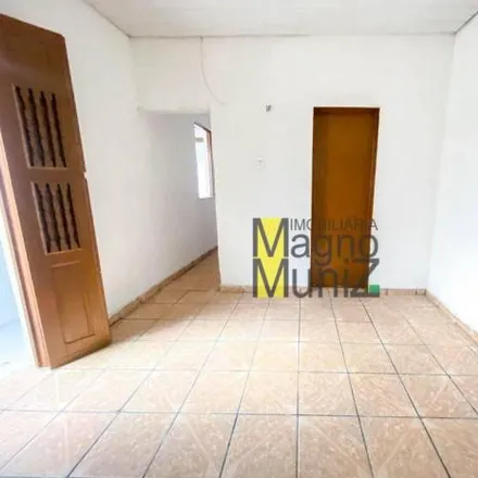 Rent this 2 bed house on Rua Tenente Jaime Andrade 156 in Aerolândia, Fortaleza - CE