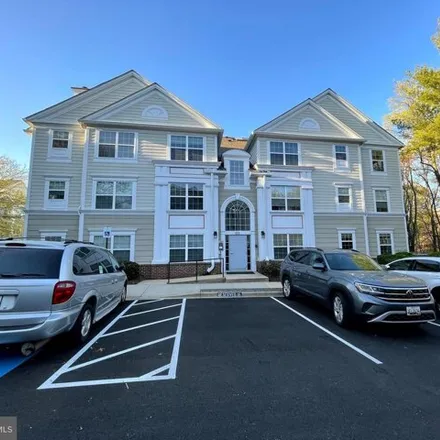 Rent this 3 bed apartment on 114 Kendrick Place in Gaithersburg, MD 20878