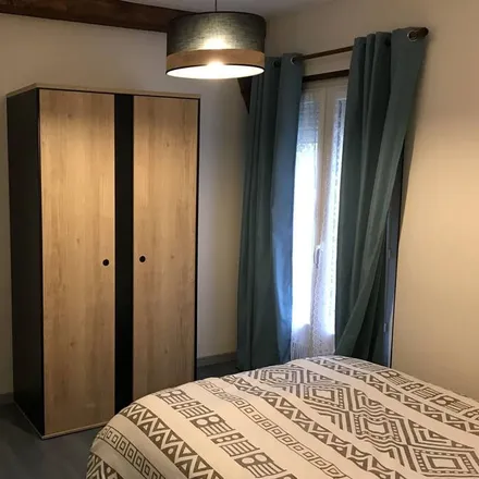 Rent this 2 bed house on 24250 Saint-Martial-de-Nabirat
