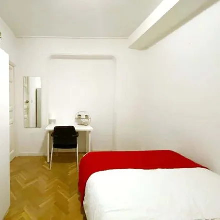 Image 5 - Calle del Conde de Aranda, 5, 28001 Madrid, Spain - Room for rent