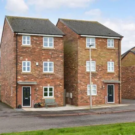Buy this 4 bed house on Brick Kiln Grove in Far Moor, WN5 7FR