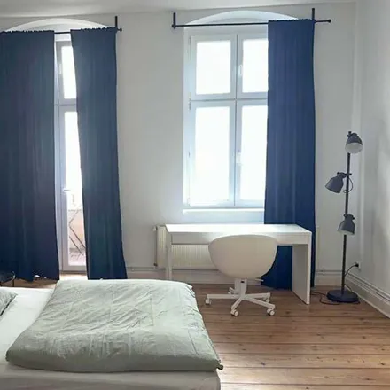 Rent this 4 bed room on Warschauer Straße 81a in 10243 Berlin, Germany