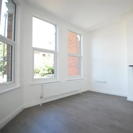 Image 2 - 4 Manor Road, London, N22 8YJ, United Kingdom - Apartment for rent