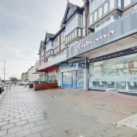 Image 6 - The Elms, 1060 London Road, Leigh on Sea, SS9 3ND, United Kingdom - Apartment for rent